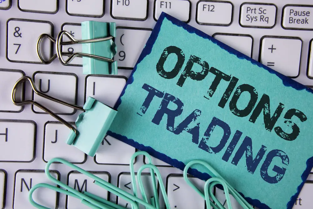 options trading vs futures trading
